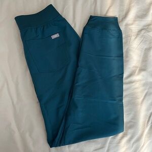 NWT FIGS Zamora Jogger Scrub Pants in Caribbean Blue